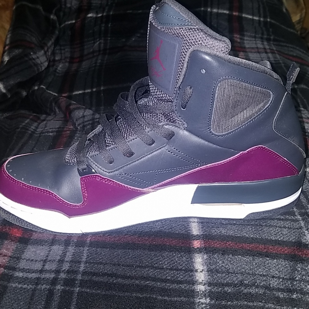 Jordan Flight - Picture 2 of 4